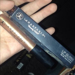 Anastasia Beverly Hills Lip Gloss